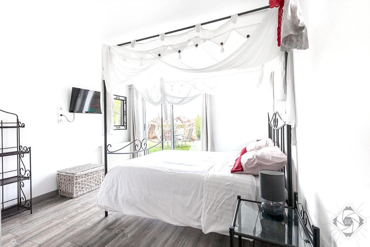 Appartement Lumineux A Voreppe Avec Piscine Exteriör bild