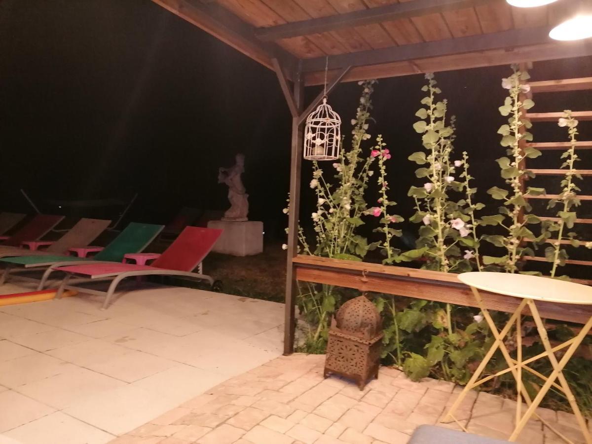 Appartement Lumineux A Voreppe Avec Piscine Exteriör bild