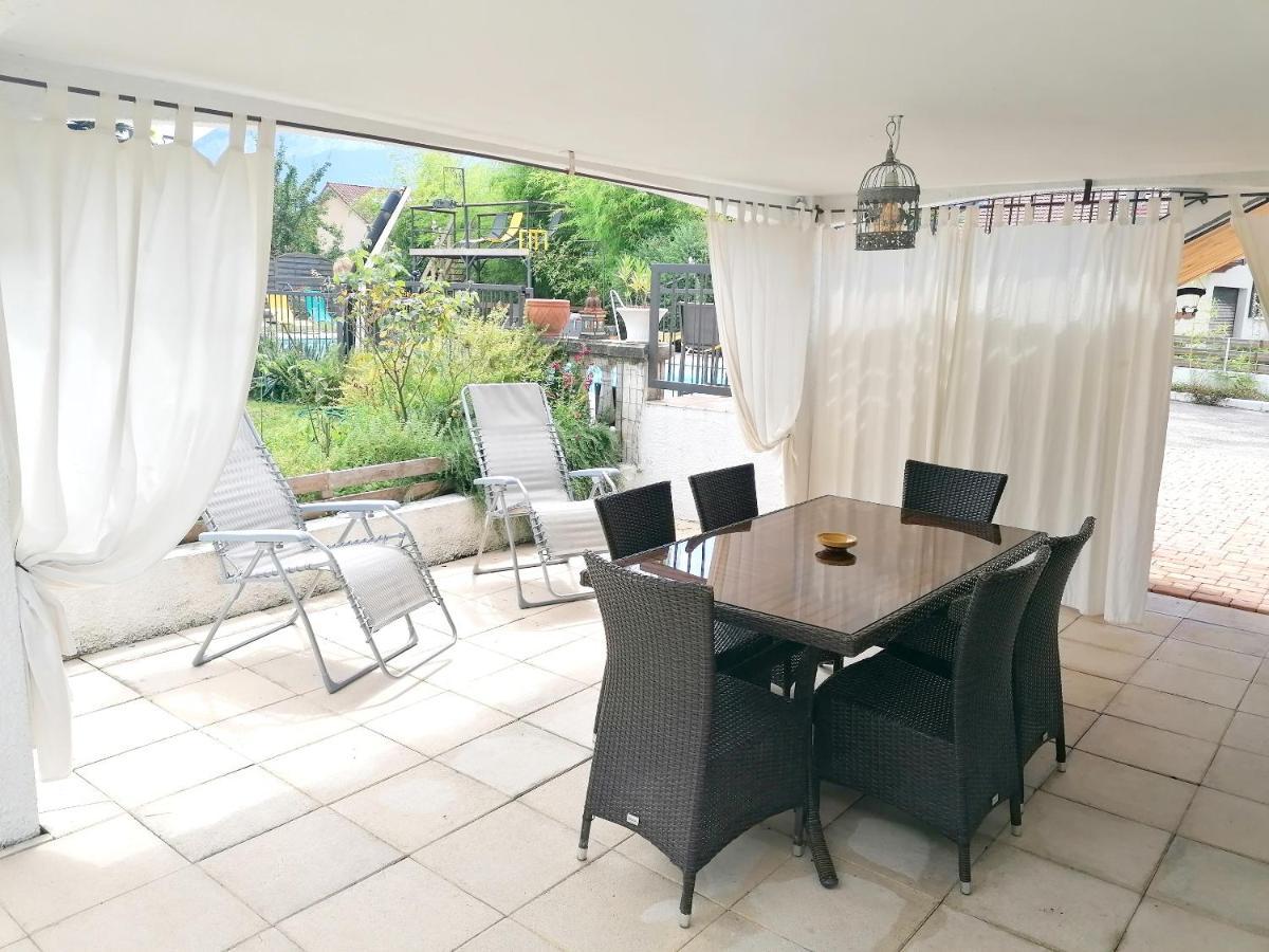 Appartement Lumineux A Voreppe Avec Piscine Exteriör bild