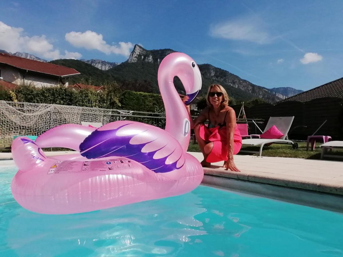 Appartement Lumineux A Voreppe Avec Piscine Exteriör bild